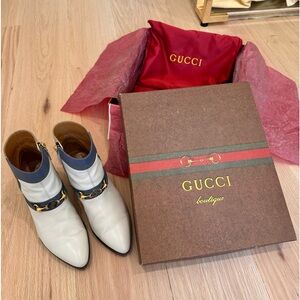 Women’s white Gucci booties size 38